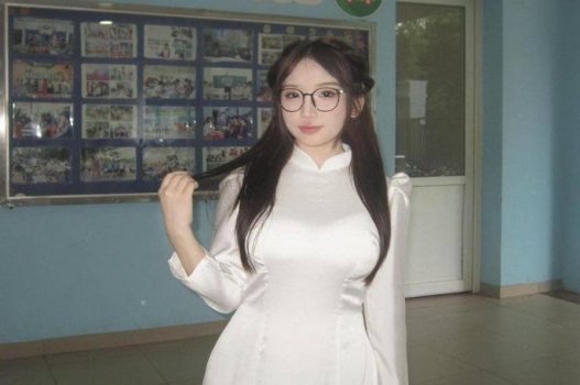 Em học sinh cặc dâm muốn chịch nhiều thằng