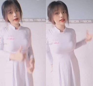 Em nữ sinh bị chịch sâu vào miệng