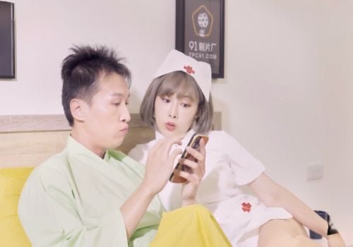 Y tá Li Nana hỗ trợ cho bệnh nhân hồi phục nhanh chóng